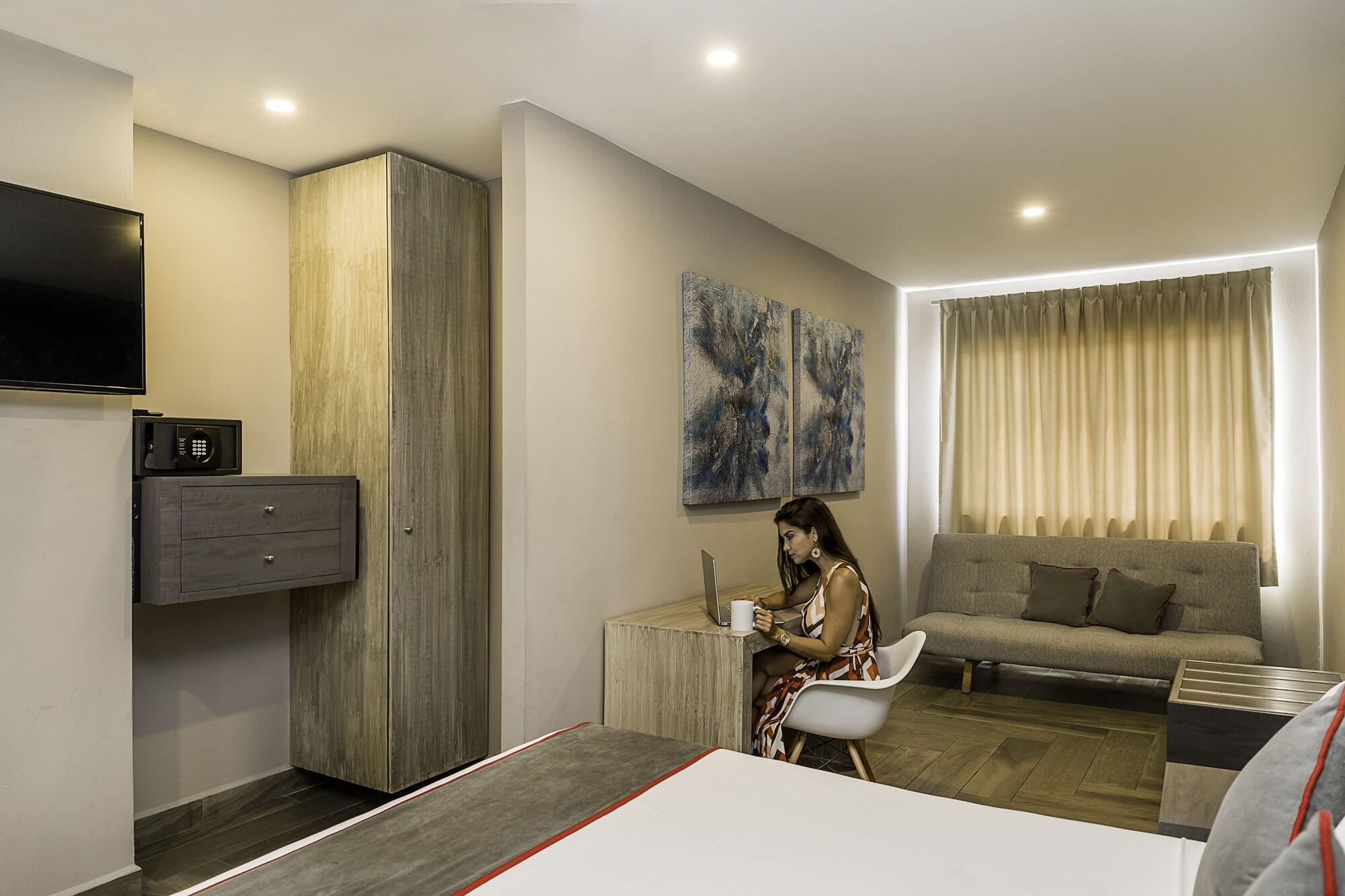 Bfh Attraction Deluxe Hotel Playa del Carmen Kültér fotó