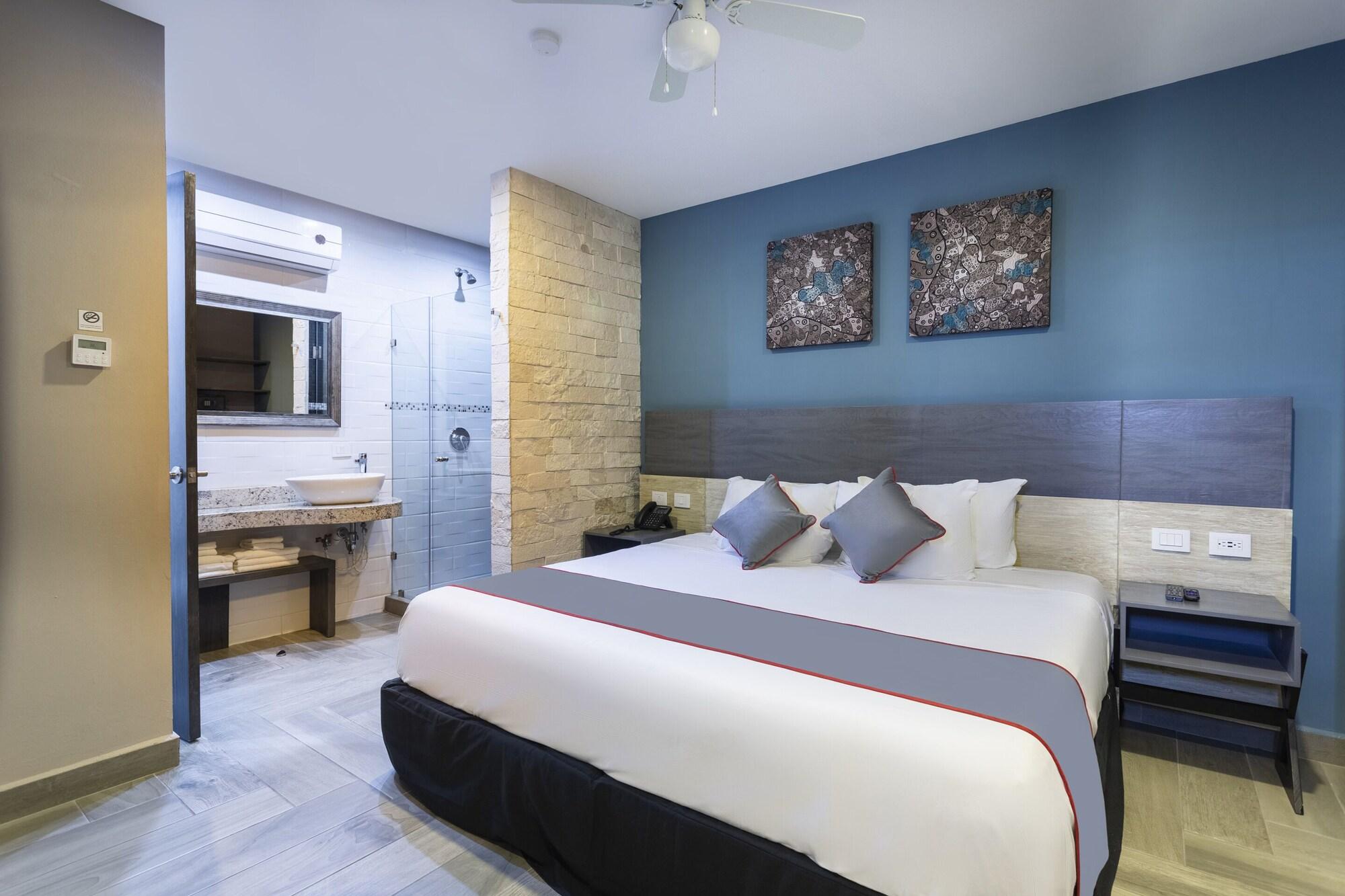 Bfh Attraction Deluxe Hotel Playa del Carmen Kültér fotó
