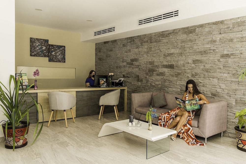 Bfh Attraction Deluxe Hotel Playa del Carmen Kültér fotó