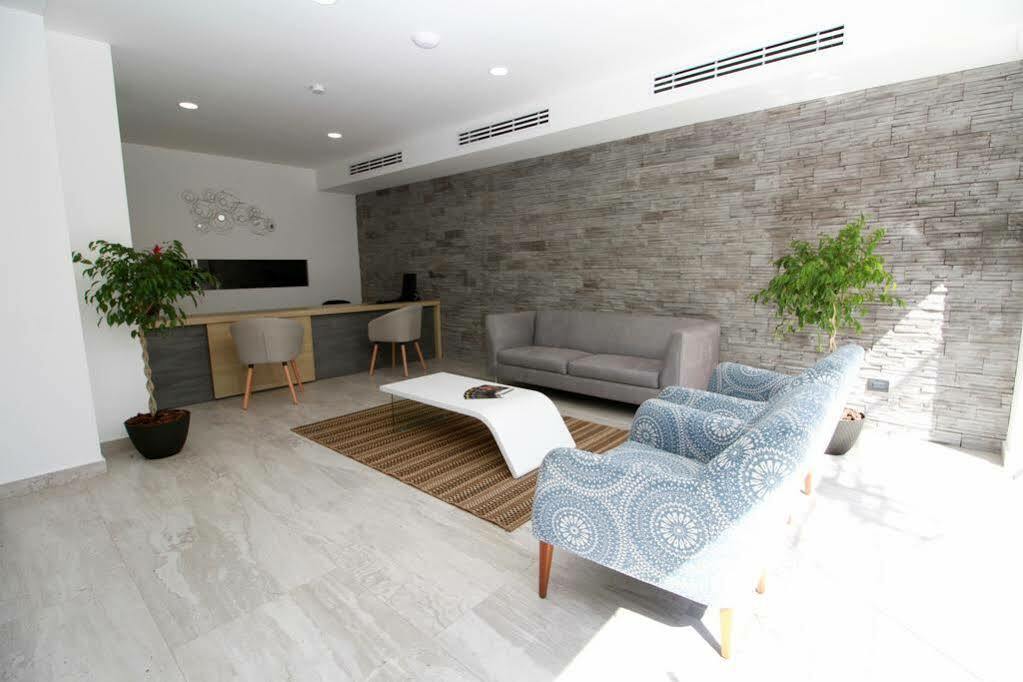 Bfh Attraction Deluxe Hotel Playa del Carmen Kültér fotó