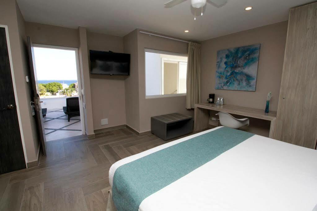Bfh Attraction Deluxe Hotel Playa del Carmen Kültér fotó
