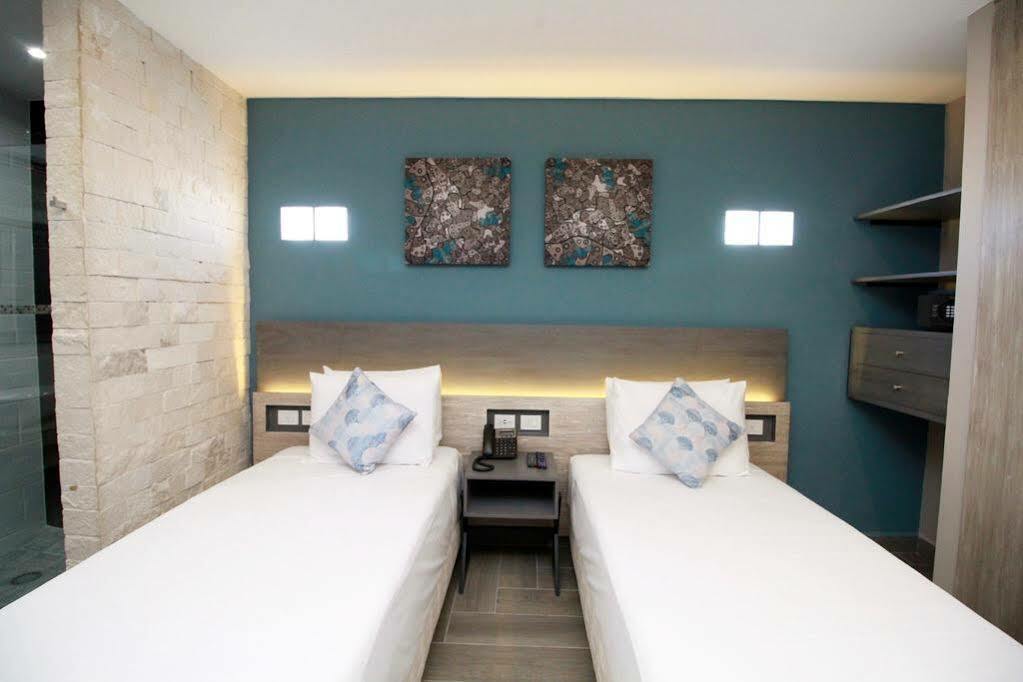 Bfh Attraction Deluxe Hotel Playa del Carmen Kültér fotó